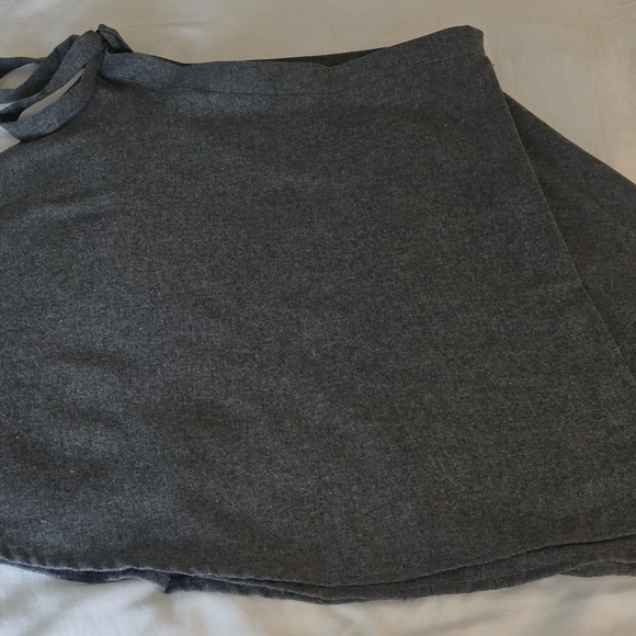 Gray Wrap Midi Skirt with Tie Front for Work - Picture 1 of 7